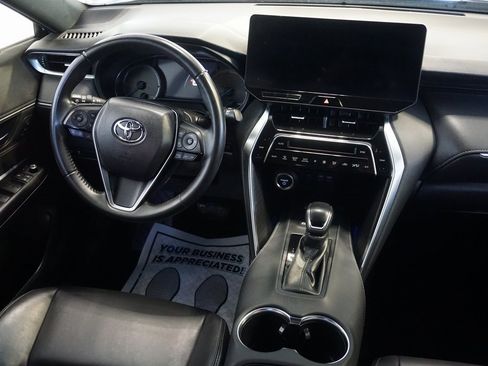 Used 2023 Toyota Venza XLE image 30