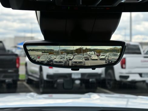 New 2026 GMC Sierra 2500 Denali w/ Denali Reserve Package image 24