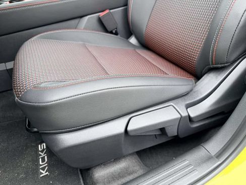 New 2026 Nissan Kicks SR w/ Cold Weather Package FWD image 15