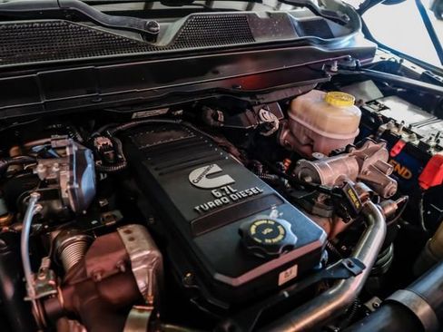 Used 2019 RAM 3500 Laramie image 49