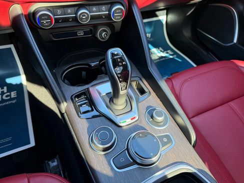 Used 2021 Alfa Romeo Giulia Ti w/ Nero Edizione RWD image 27