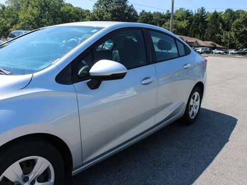 Used 2016 Chevrolet Cruze LS FWD image 41