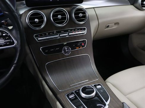 Used 2020 Mercedes-Benz C 300 4MATIC Sedan image 28