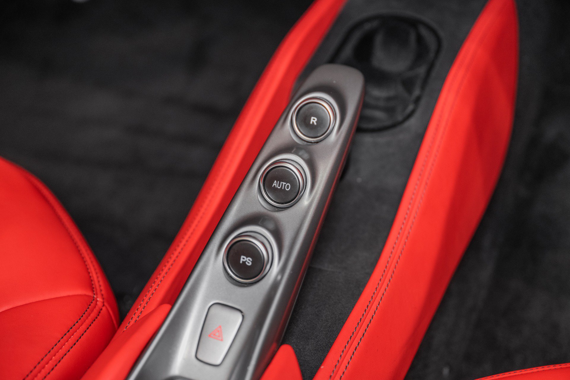 Used 2021 Ferrari F8 Tributo RWD image 39