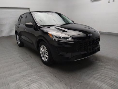 Used 2022 Ford Escape S image 13