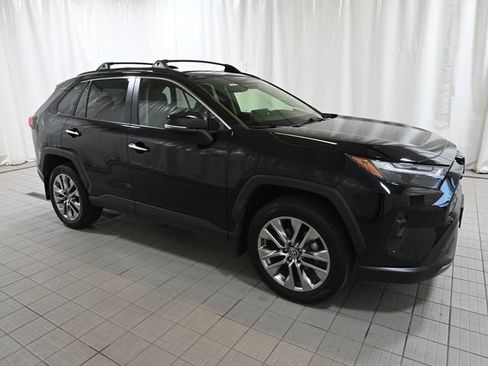 Used 2022 Toyota RAV4 Limited AWD/4WD image 14