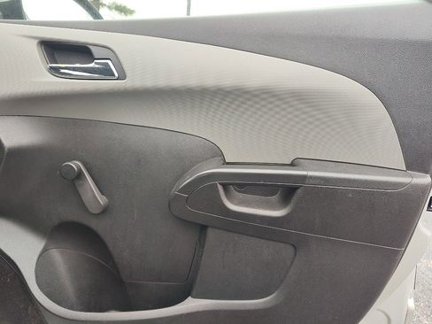 Used 2013 Chevrolet Sonic LS image 10