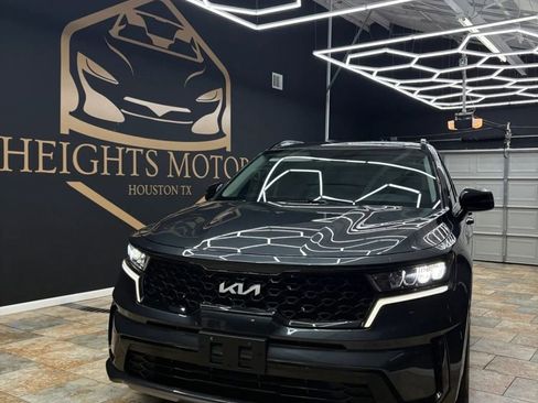 Used 2022 Kia Sorento S image 1
