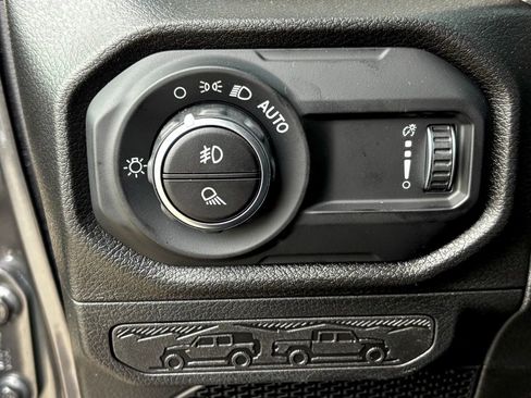 New 2026 Jeep Gladiator Sport image 11