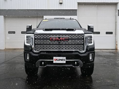 Used 2022 GMC Sierra 3500 Denali w/ Technology Package image 3