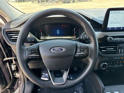 Used 2025 Ford Escape Active FWD image 15