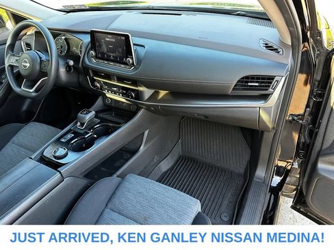 Certified 2023 Nissan Rogue SV AWD/4WD image 20