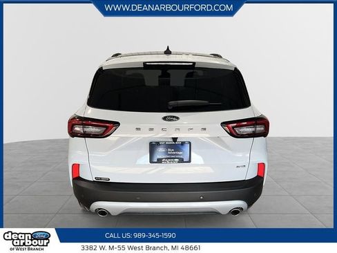 Certified 2025 Ford Escape SE FWD image 3