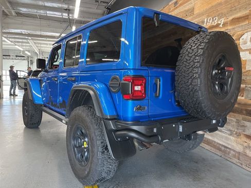 Used 2023 Jeep Wrangler Unlimited Rubicon 392 AWD/4WD image 11