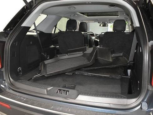 Used 2024 Ford Explorer Limited w/ Limited Technology Package AWD/4WD image 40