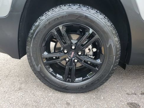 Used 2023 GMC Terrain AT4 AWD/4WD image 5