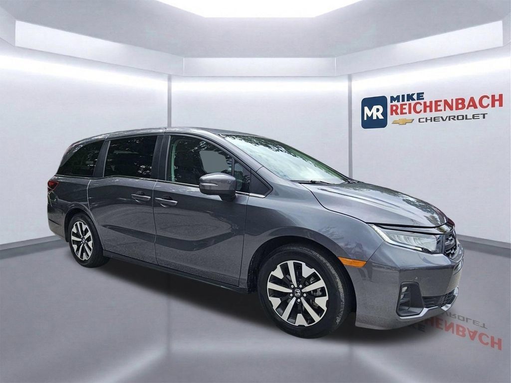 Used 2025 Honda Odyssey EX-L image 1