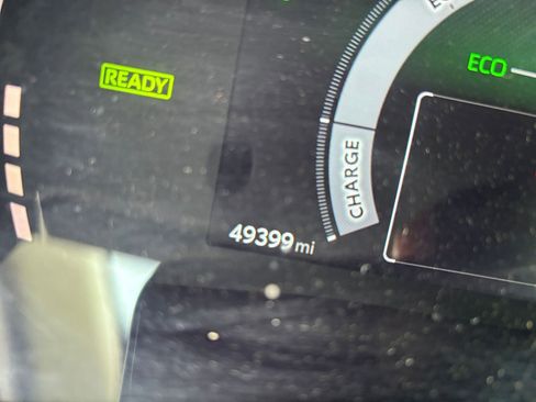 Used 2025 Toyota Camry LE image 39