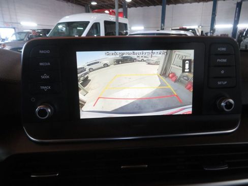 Used 2020 Kia Telluride S FWD image 40
