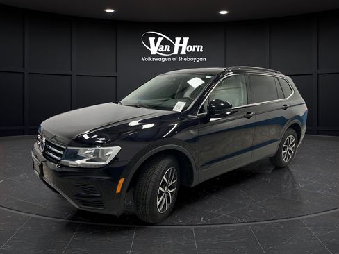 Used 2019 Volkswagen Tiguan SE AWD/4WD image 3