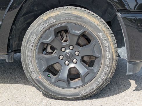 Used 2025 RAM 1500 Big Horn AWD/4WD image 12