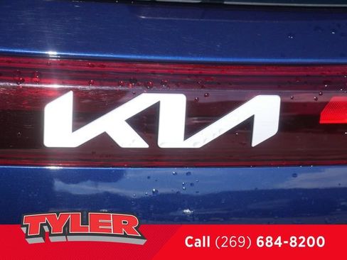Used 2024 Kia Seltos S AWD/4WD image 13
