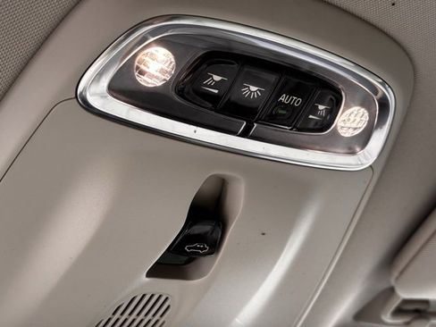 Used 2021 Volvo XC90 T6 Momentum image 17