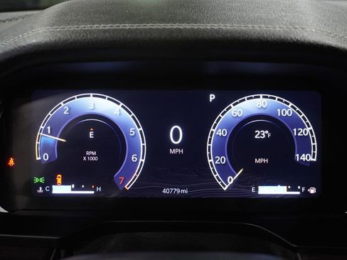 Used 2024 Jeep Grand Cherokee Limited w/ Luxury Tech Group II image 29