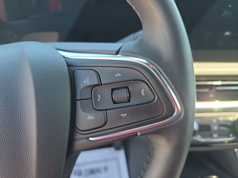 Used 2024 Buick Envista Sport Touring w/ Convenience I Package FWD image 17