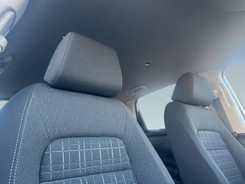 New 2026 Honda HR-V LX image 24