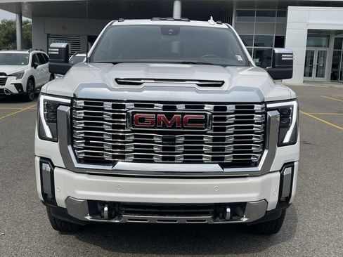 Used 2024 GMC Sierra 2500 Denali w/ Technology Package AWD/4WD image 15