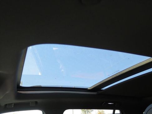 New 2026 Chevrolet Equinox LT w/ Convenience Package II image 11