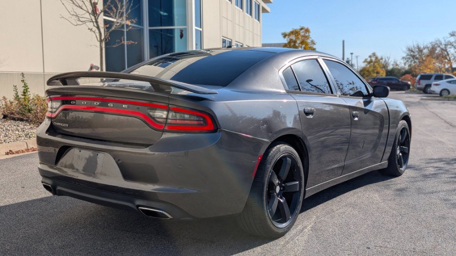 Used 2015 Dodge Charger SE w/ Popular Equipment Group RWD image 3