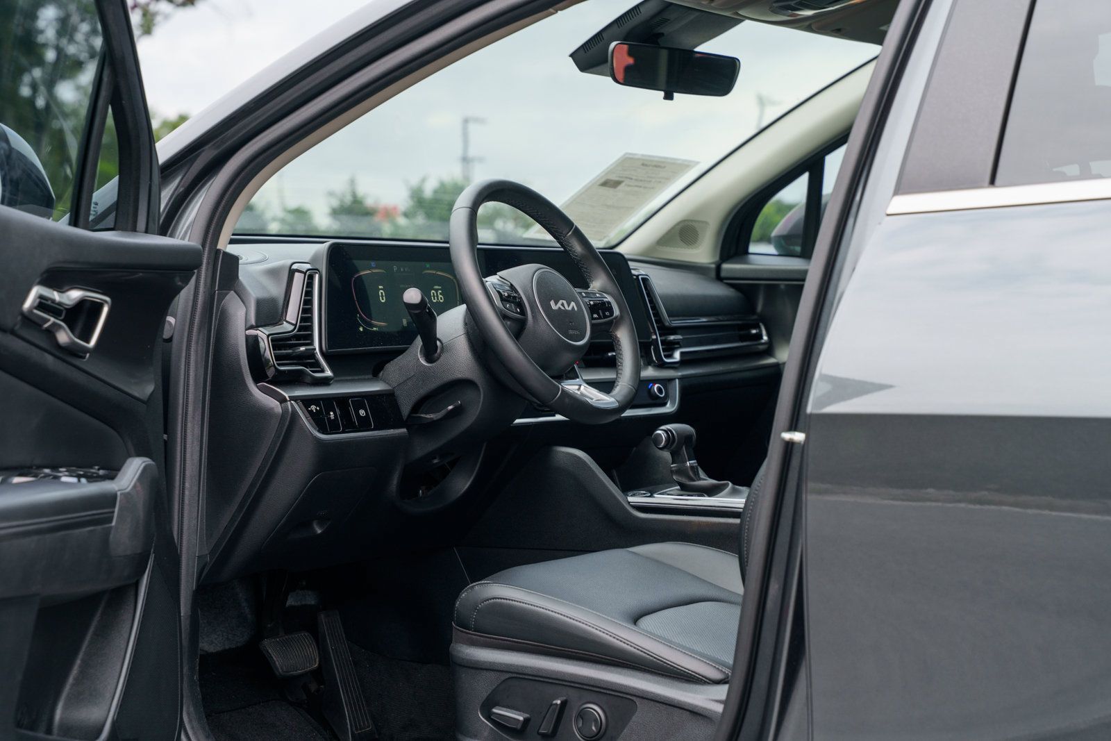 Used 2023 Kia Sportage EX FWD image 18