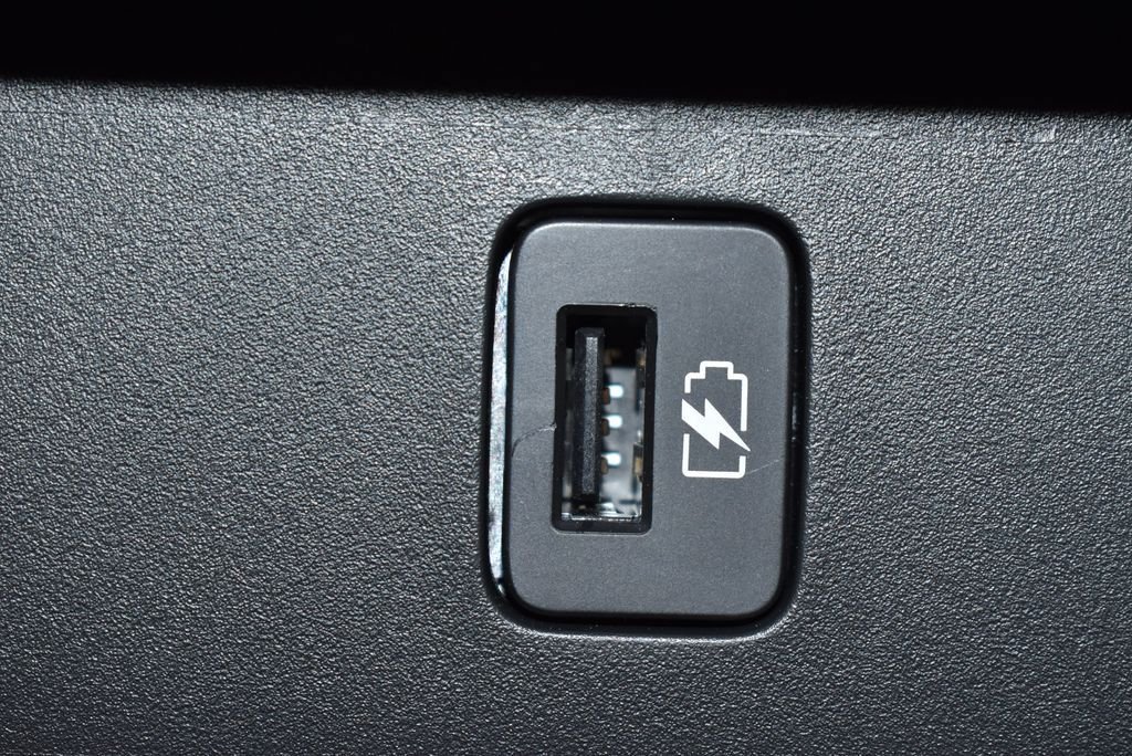 Used 2025 Nissan Sentra SR FWD image 33