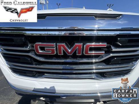 Certified 2025 GMC Sierra 1500 SLT RWD image 36