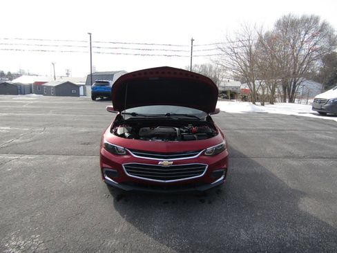 Used 2017 Chevrolet Malibu LT image 29