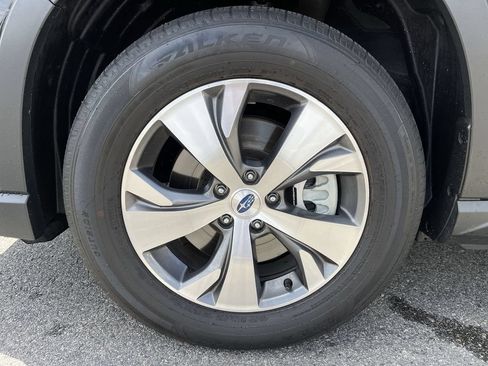 Used 2025 Subaru Ascent Premium AWD/4WD image 41
