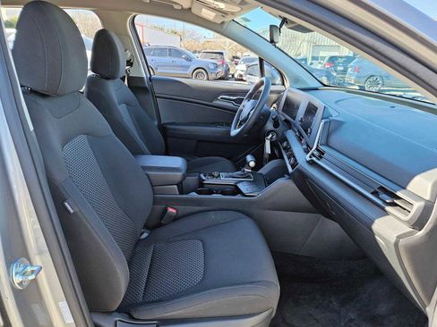 Certified 2024 Kia Sportage LX image 16