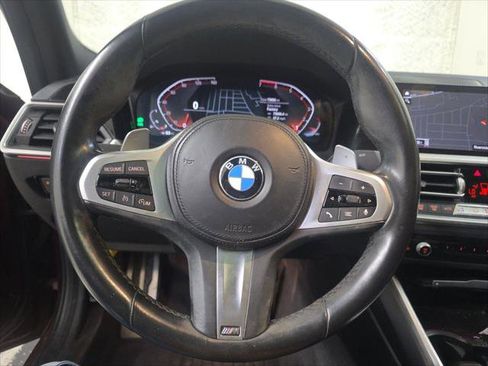 Used 2022 BMW 330i Sedan w/ M Sport Package RWD image 12