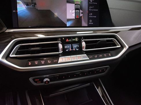 Used 2020 BMW X5 xDrive40i w/ Premium Package AWD/4WD image 17