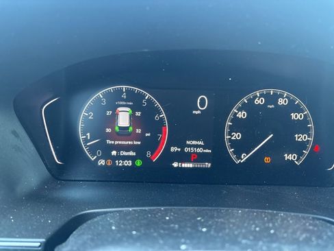 Used 2025 Honda Pilot TrailSport image 17