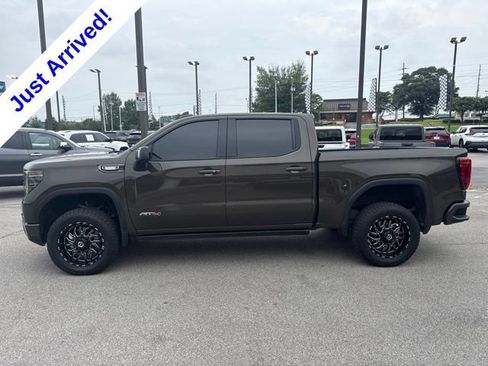 Used 2023 GMC Sierra 1500 AT4 w/ AT4 Preferred Package AWD/4WD image 6
