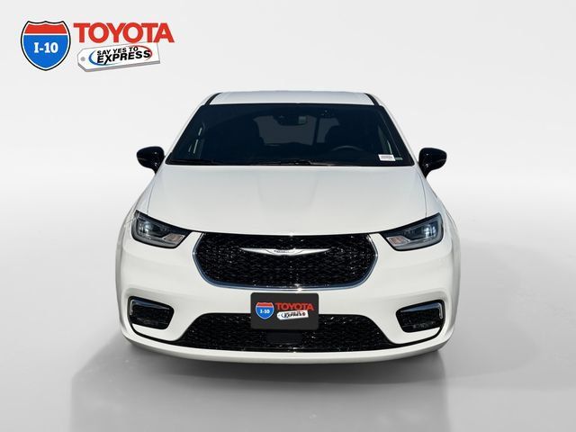 Used 2025 Chrysler Pacifica Select FWD image 8