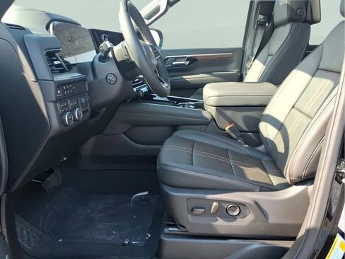 New 2026 Chevrolet Tahoe High Country AWD/4WD image 17