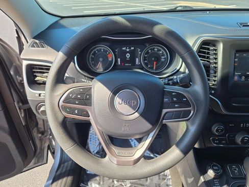 Used 2020 Jeep Cherokee Latitude AWD/4WD image 31