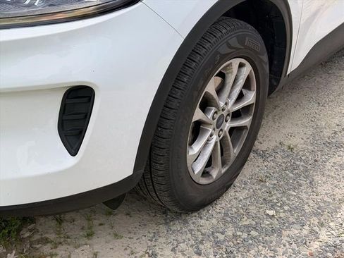 Used 2022 Ford Escape S AWD/4WD image 5