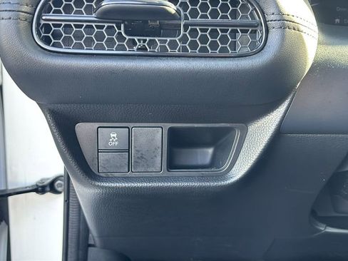 Certified 2023 Honda HR-V LX image 15