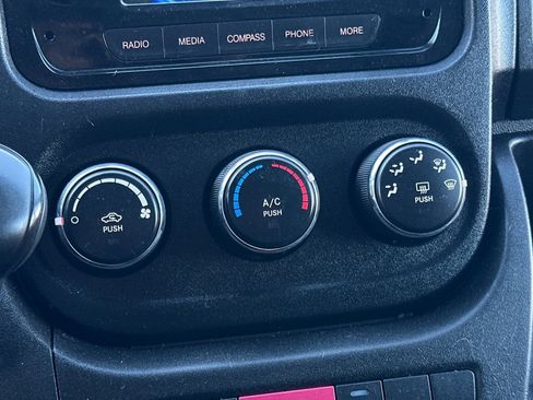 Used 2015 RAM ProMaster 2500 w/ Interior Convenience Group image 19