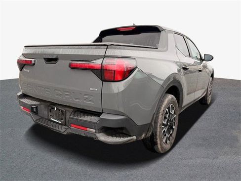 Certified 2024 Hyundai Santa Cruz SEL image 3